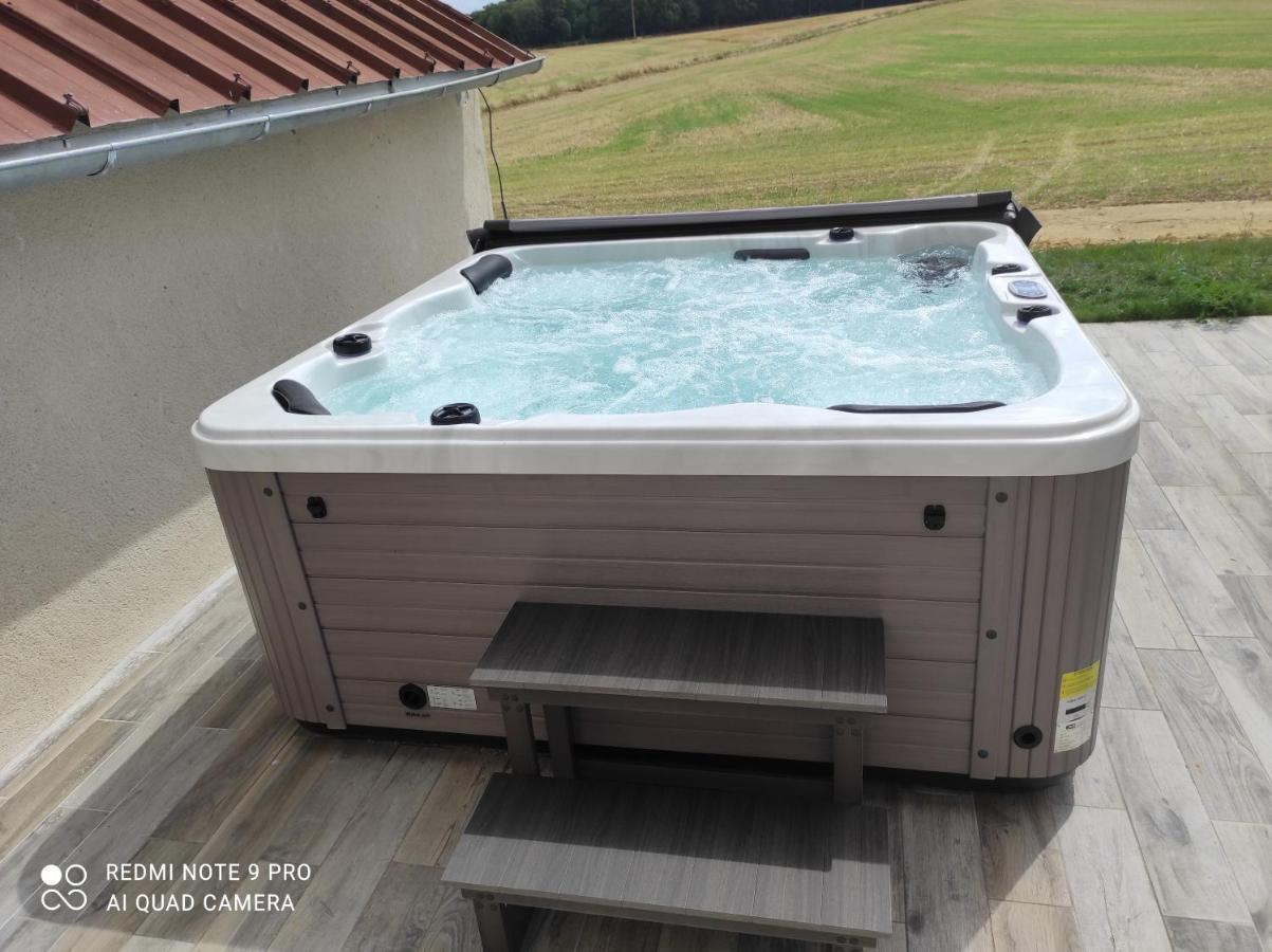 D'hotes Le Domaine Des Hirondelles
