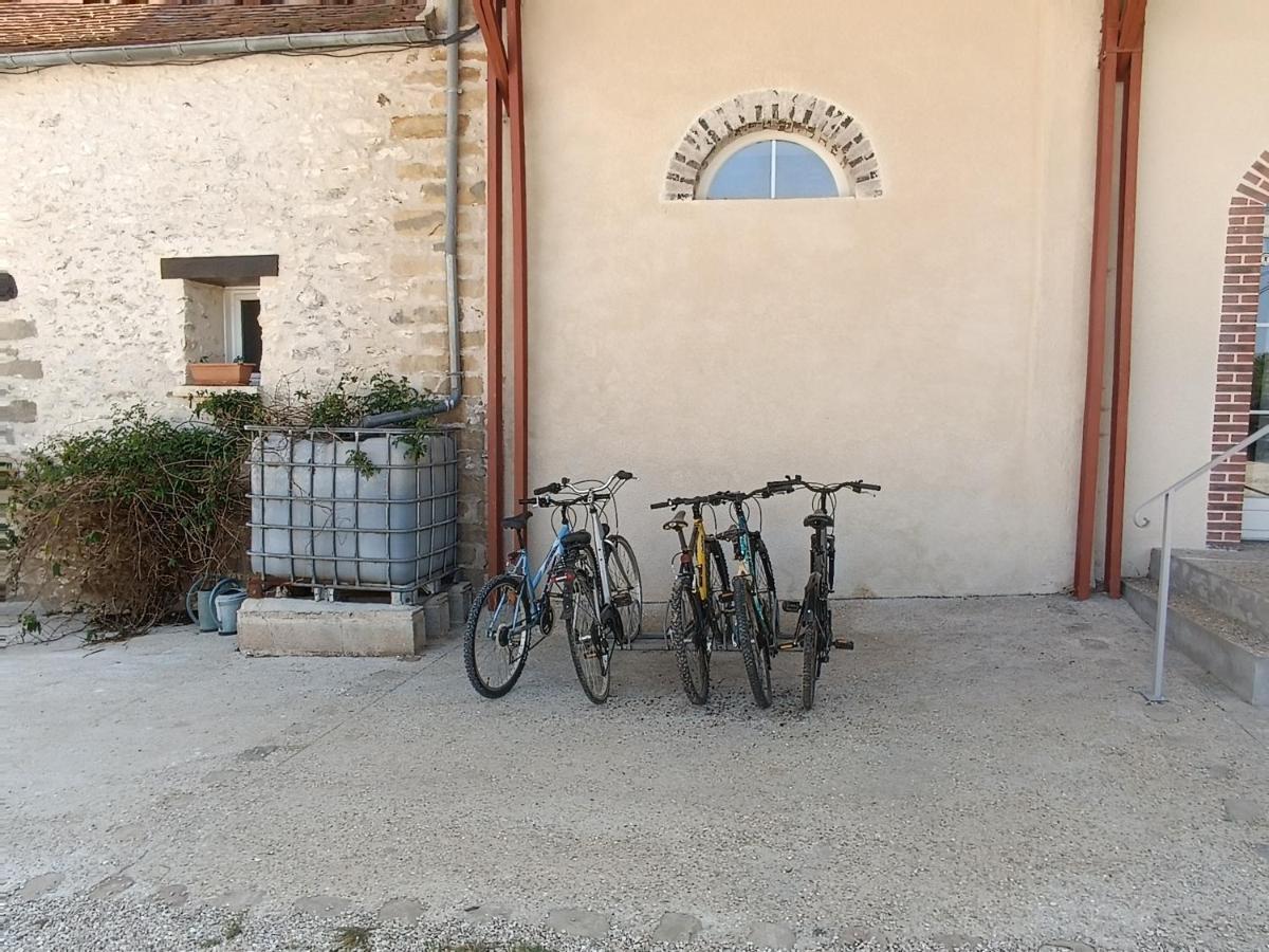 D'hotes Le Domaine Des Hirondelles Bed and breakfast *